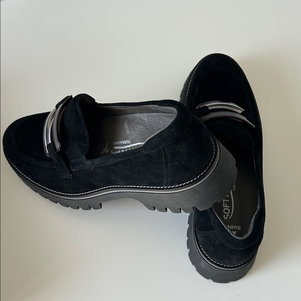 Softwaves Women's Black Suede Loafers - Picture 6 of 9